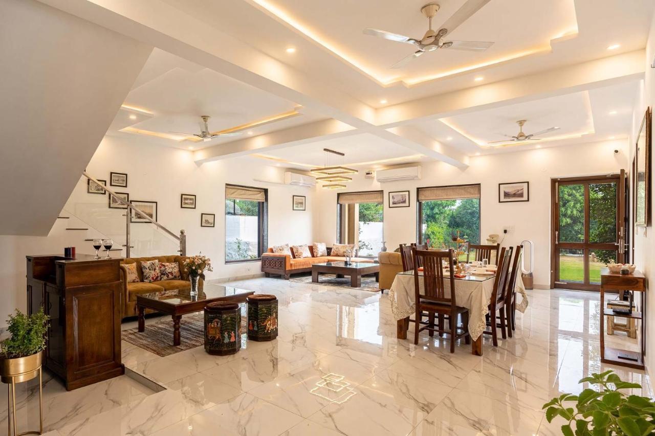 Brookvale Manor By Stayvista - Private Pool Haven With Endless Views & Indoor Fun Sohna Eksteriør bilde